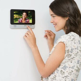 Philips WelcomeEye comfort intercom met camera voorkant deurbel en scherm 531019 monitor