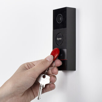 Byron DIC-24112 Bedrade video deurbel rfid tag aan muur