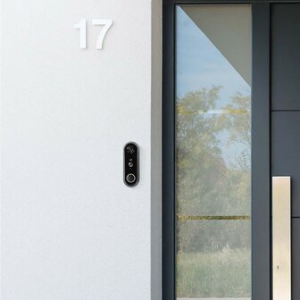 Nedis SmartLife WIFICDP20GY videodeurbel zwart bij voordeur