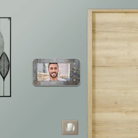 Avidsen MAYA 112291 bedrade videodeurbel met spiegeleffect aan de muur binnen